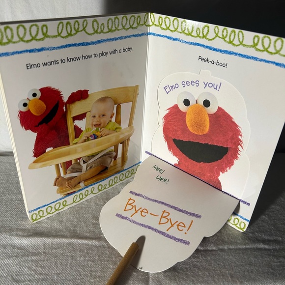 123 Sesame Street Elmo’s World First Flap-Book Library with 3 Sturdy Board Books - Picture 3 of 7